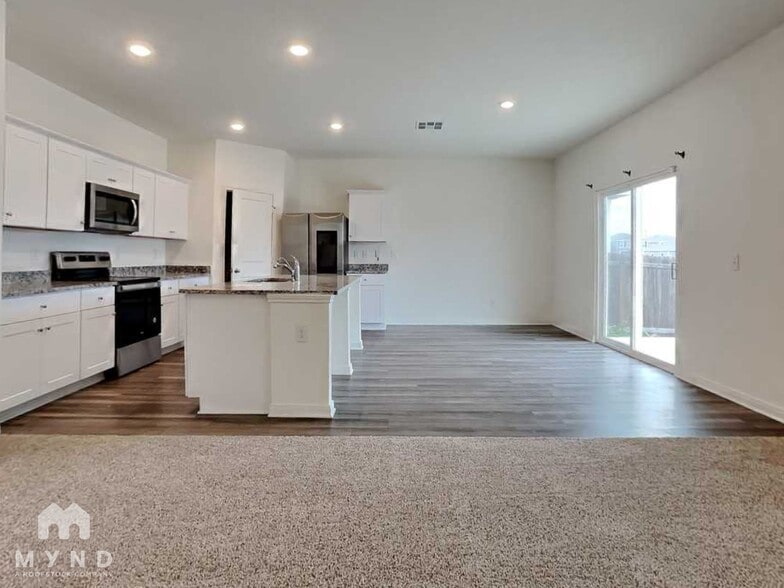 Building Photo - 14332 Gila Crossing