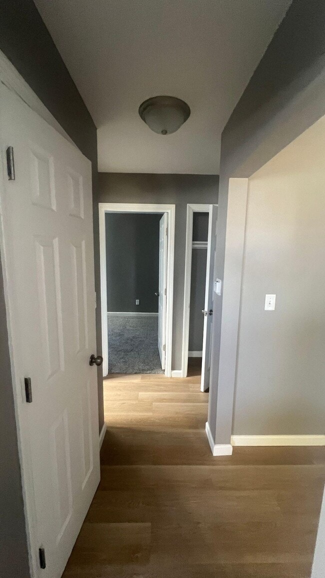 Building Photo - 5922 N 84th St