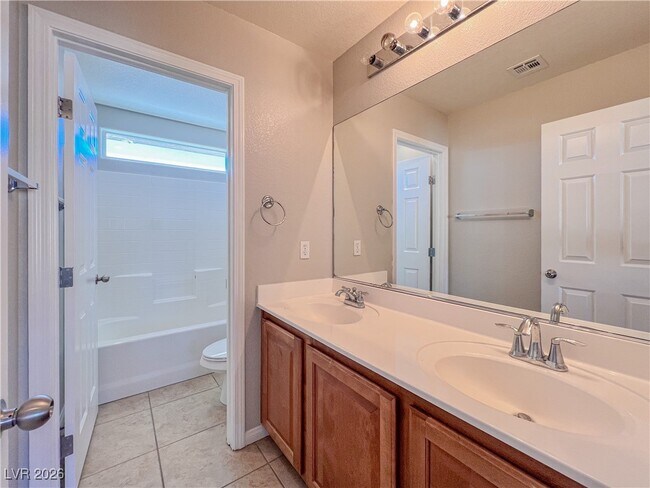 Building Photo - 8019 W Anasazi Ranch Ave