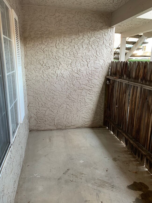 Building Photo - updated condo in central location