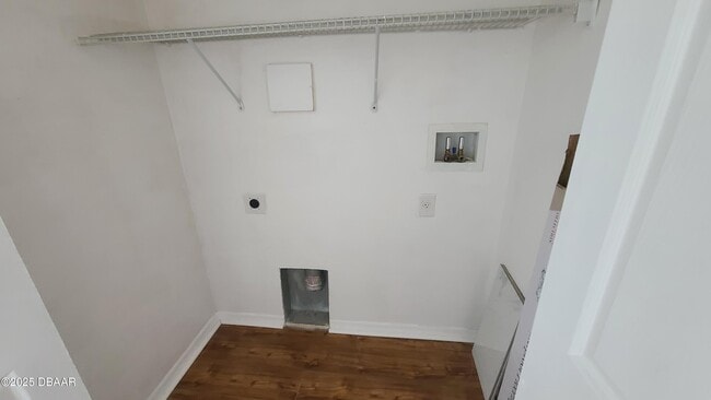 Building Photo - 249 College Park Dr