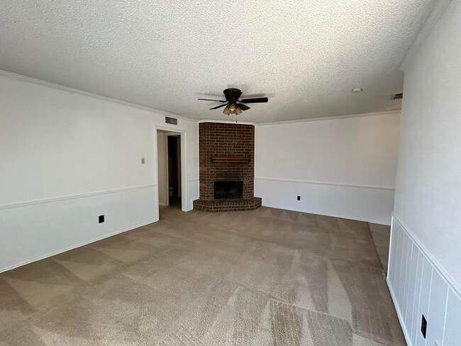 Building Photo - 6109 38th St