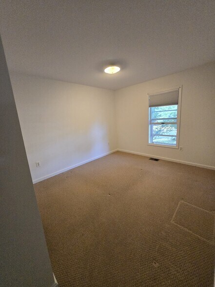 Building Photo - 5801 Harrison Ave