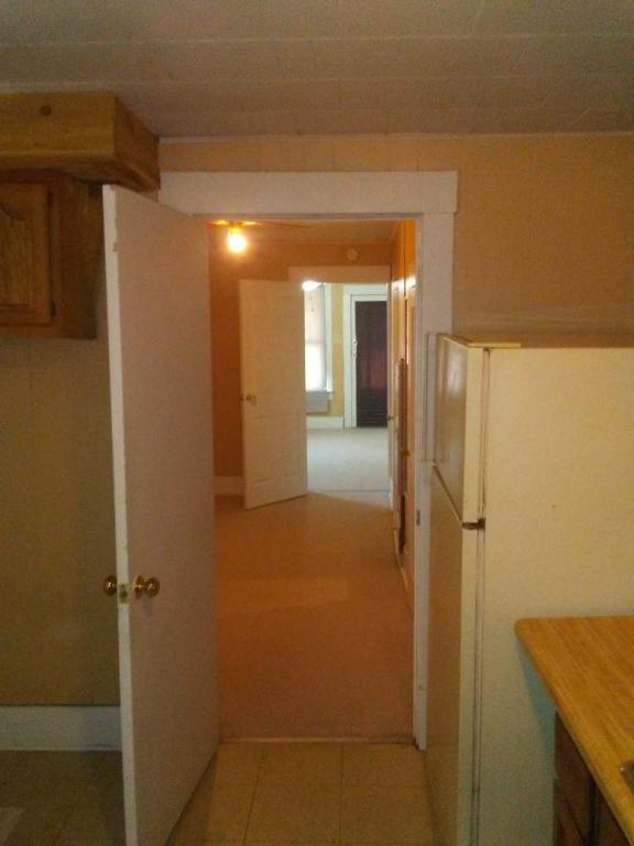 Building Photo - 308 S. Gramham Apt. 1