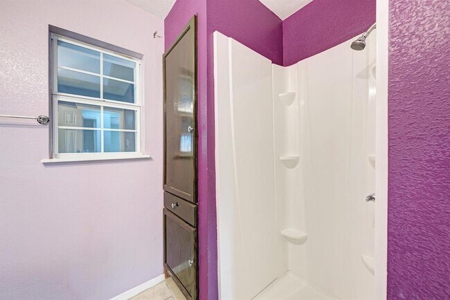 Building Photo - 4701 Bandera Rd