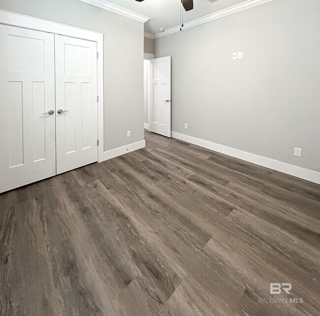 Building Photo - 8101 Carmel Cir
