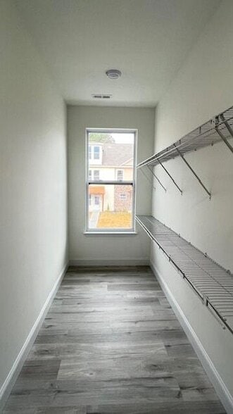 Building Photo - 1913 Cypress Ln