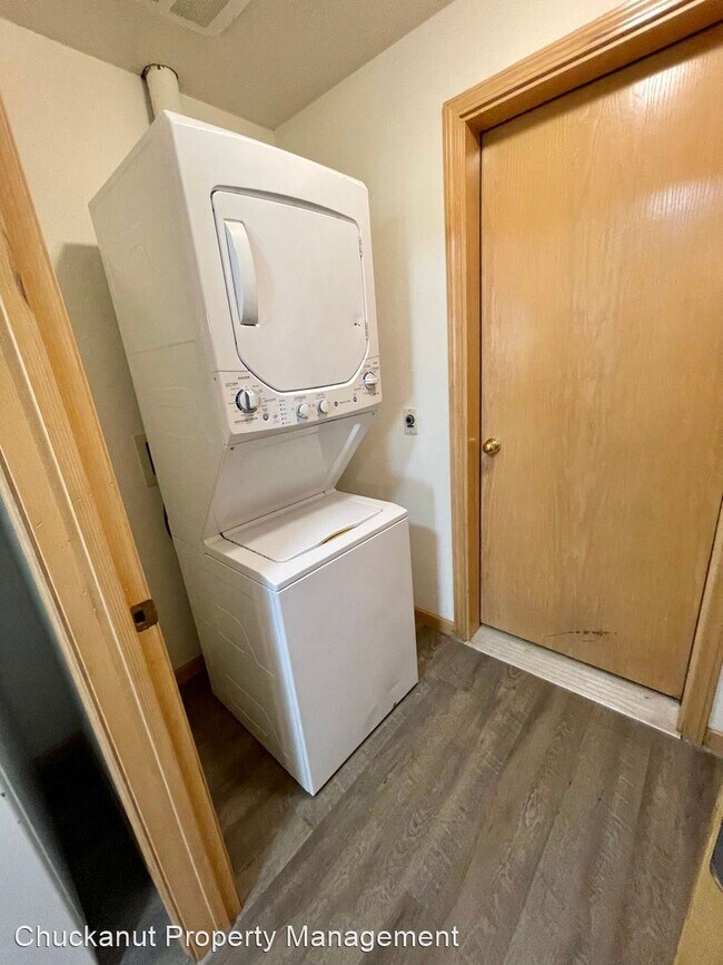 Building Photo - 1 br, 1 bath House - 4242 Wintergreen Circ...