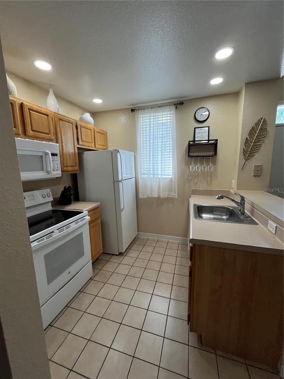 Building Photo - 2201 San Cristobolo Dr