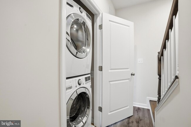 Building Photo - 14325 Potomac Heights Ln