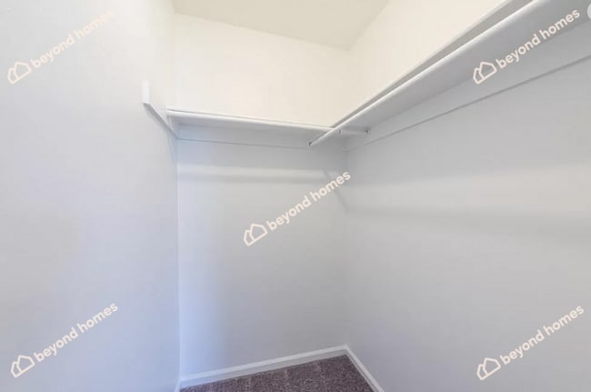 Building Photo - Updated 3BD/1.5BA Gem with Fireplace & Fen...