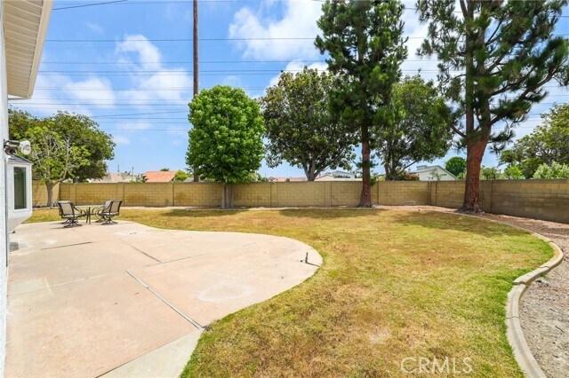 Building Photo - 19082 Plum Tree Ln