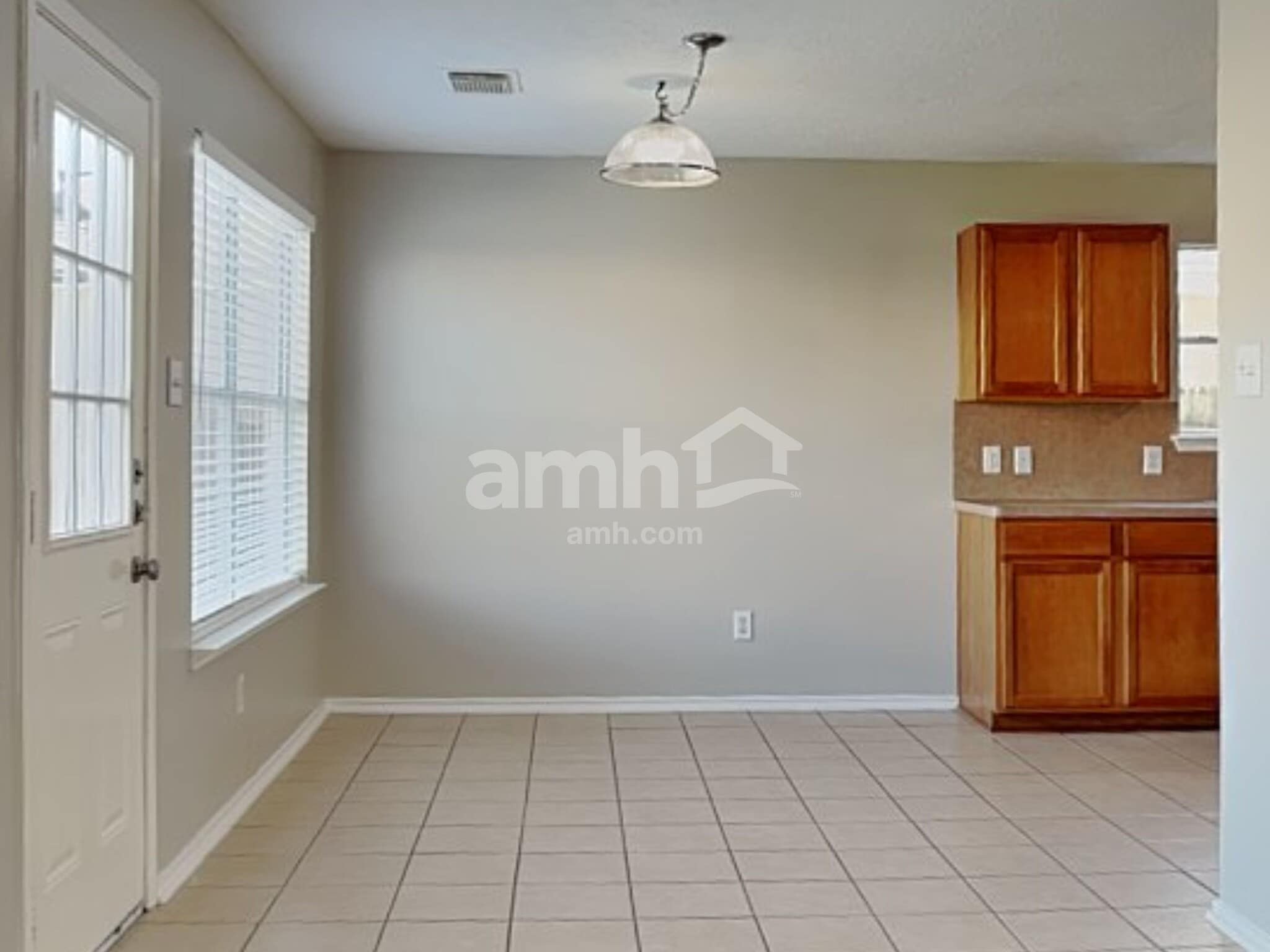 Building Photo - 7222 Winter Song Dr