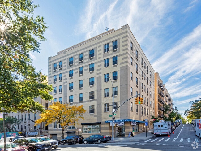 Primary Photo - 1702 Bryant Ave