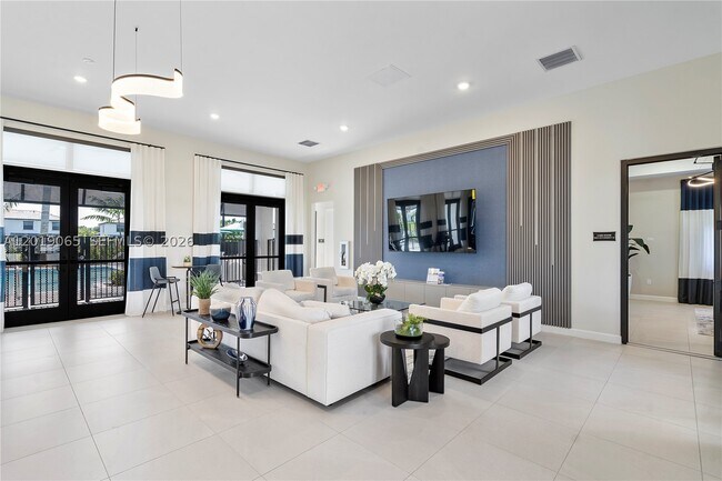 Building Photo - 4957 Oakmont Dr