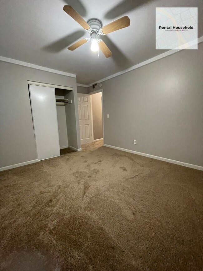 Building Photo - Adorable 3 Bedroom Ranch-Dearborn Heights!!!