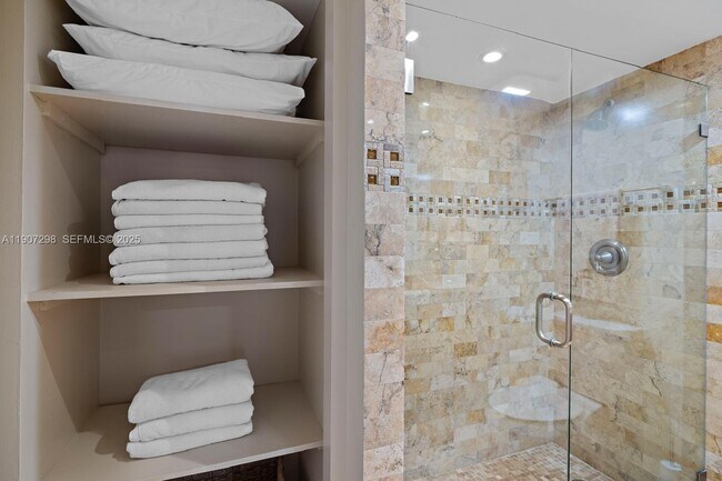 Building Photo - 2301 Collins Ave