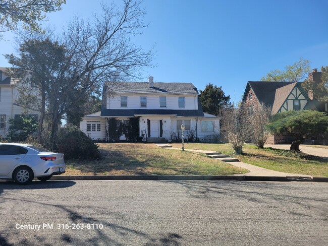 Building Photo - 3419 Edgemont St
