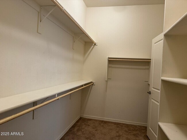 Building Photo - 5526 N 107th Ln