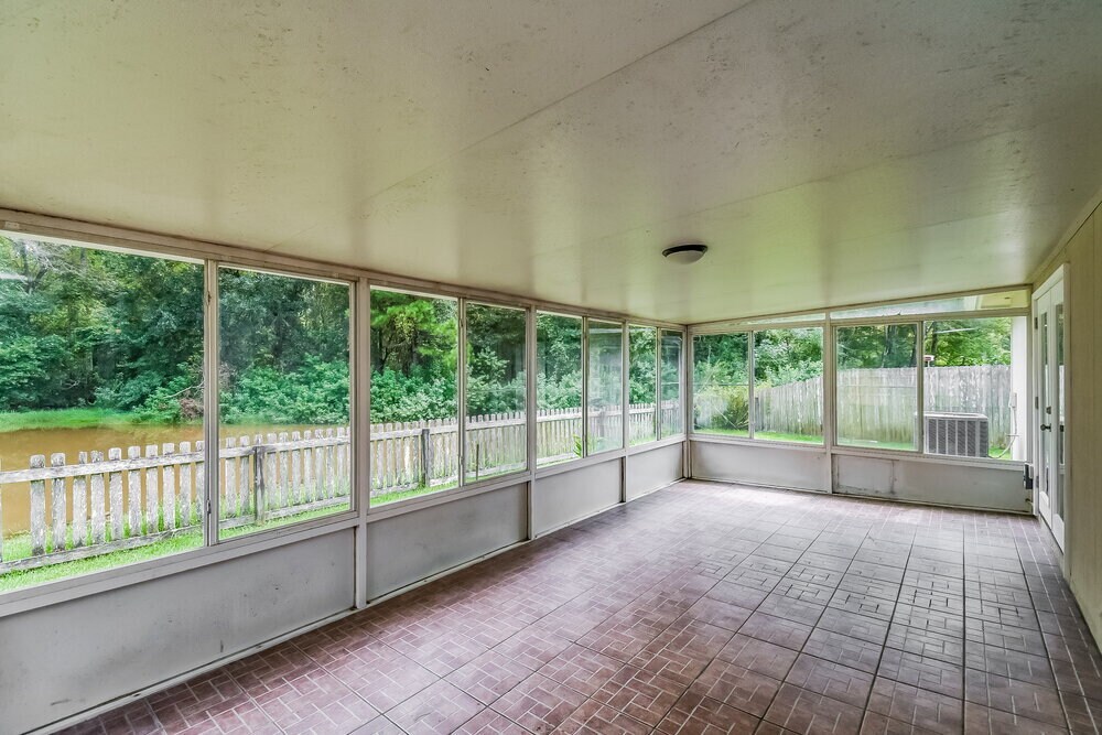 Building Photo - 1509 Maple Leaf Ln