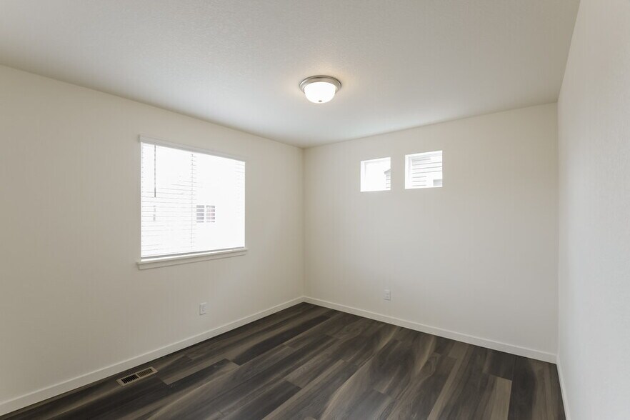 Building Photo - 4712 N Tower Dr