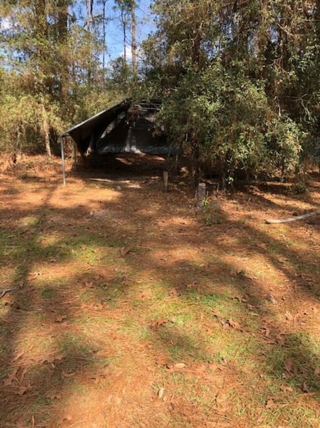 Building Photo - 2 BEDROOM 2 BATH MOBILE ON 2.21 ACRES IN LAKE TROPICANA RANCHETTES