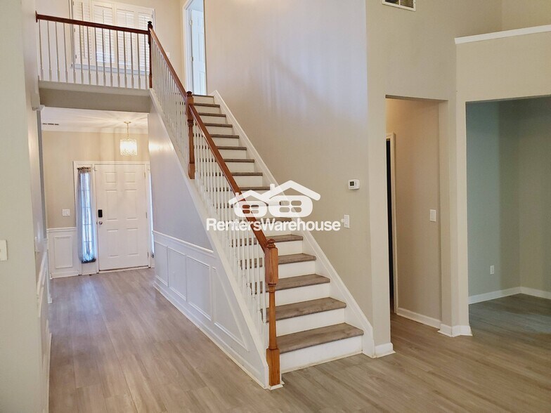 Building Photo - 1562 Anna Ruby Ln