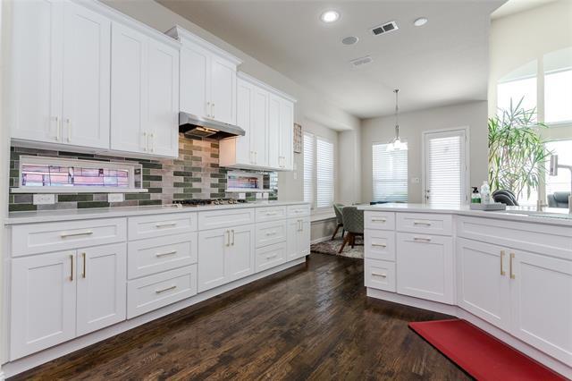 Building Photo - 8801 Stenson St