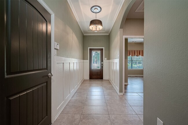 Building Photo - 23613 Alder Branch Ln