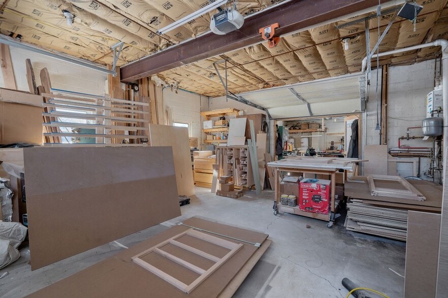 Building Photo - 5113 Cedarvale Rd