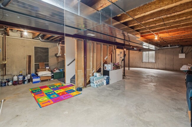 Building Photo - 25125 Rockwell Ln