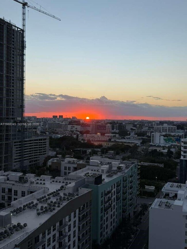 Building Photo - 460 NE 28th St