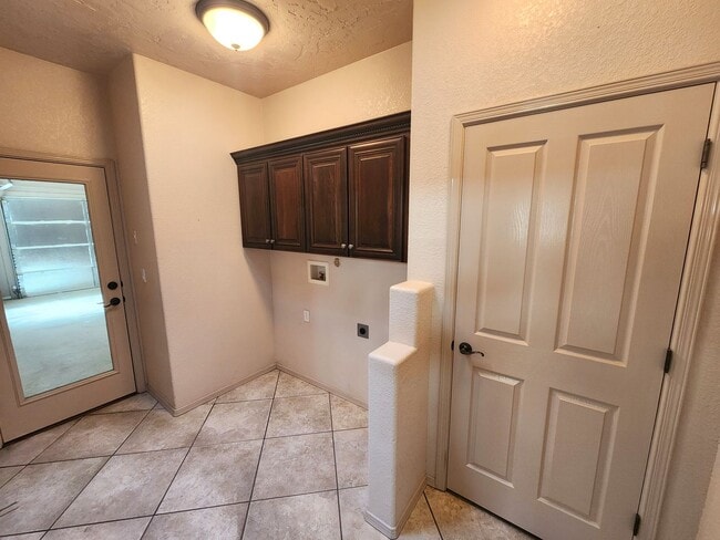 Building Photo - 3635 Arroyo Verde St