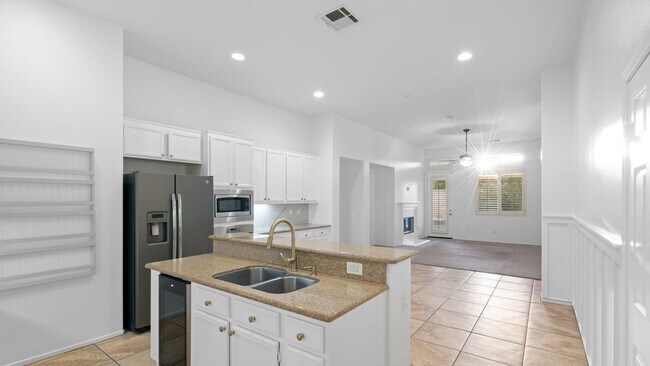 Building Photo - Spacious 4-Bedroom Home with Bonus Room – ...