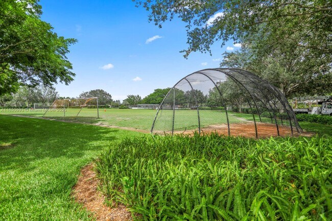 Building Photo - 1126 Golden Cane Dr