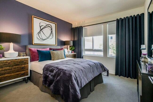 Building Photo - 345 E McKinley Ave