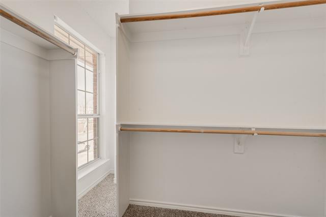 Building Photo - 9406 Chimneywood Dr