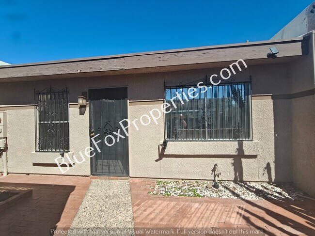 Primary Photo - 3758 E 3rd St
