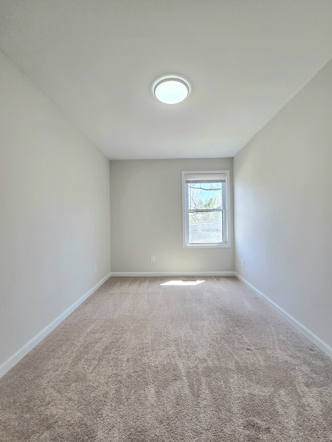 Building Photo - 10810 Norman Ave