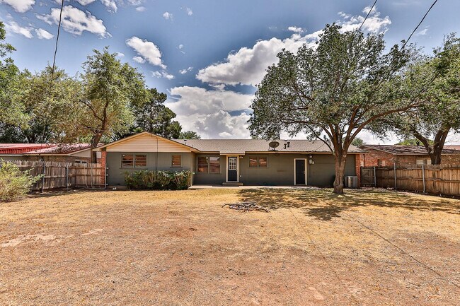 Building Photo - 3104 49th St