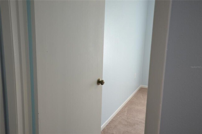 Building Photo - 3232 Lake Pine Way E