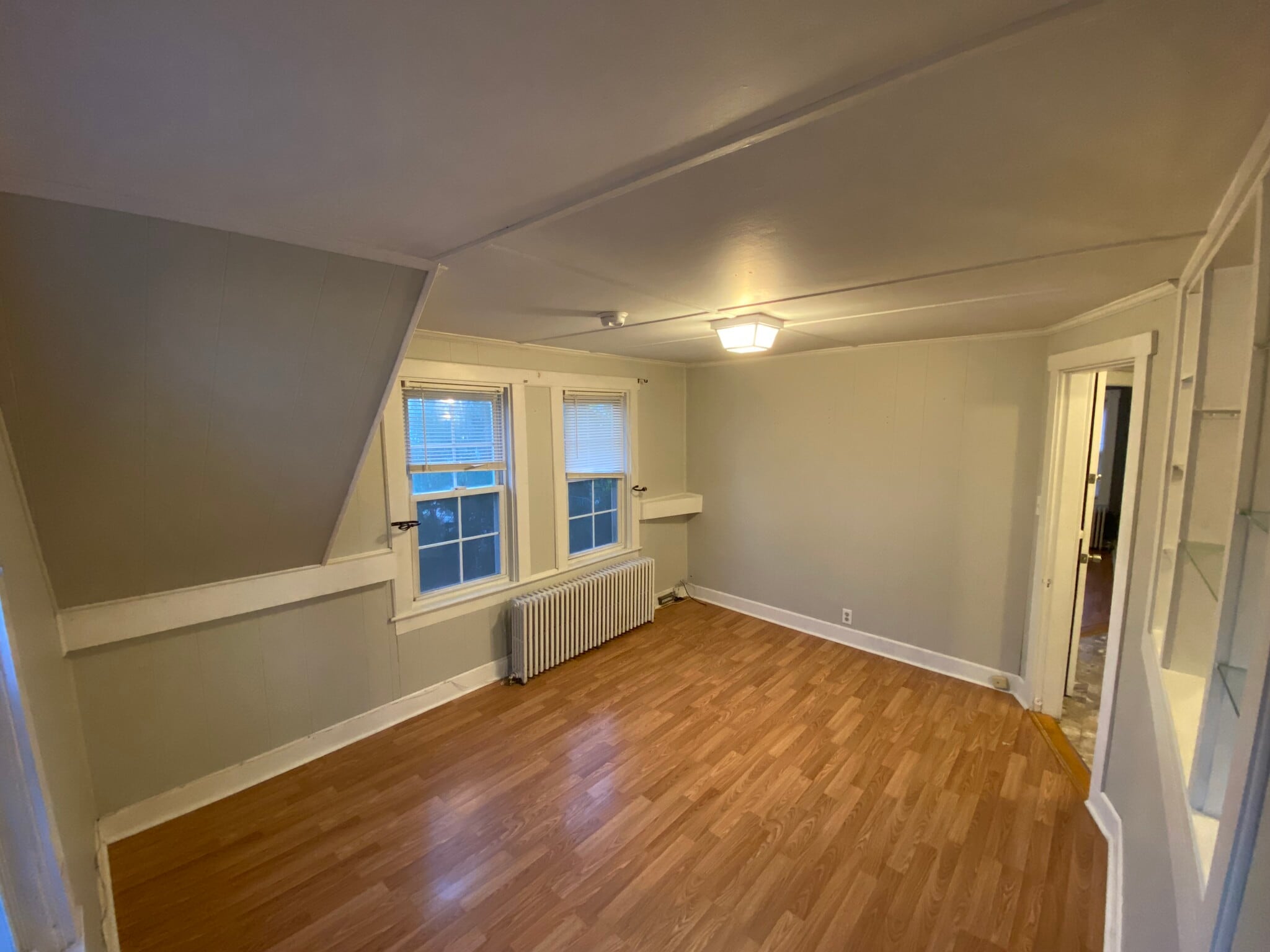 Building Photo - 331 King Philip St