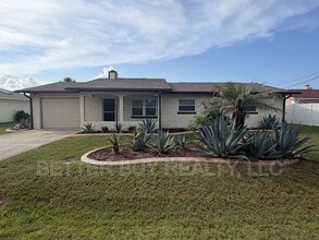 Building Photo - 337 N 10th St