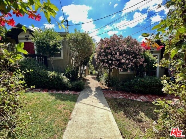 Building Photo - 1920 Preston Ave