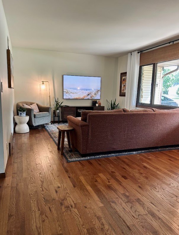 Building Photo - Conveniently located 3BR/3BA House with 2-...