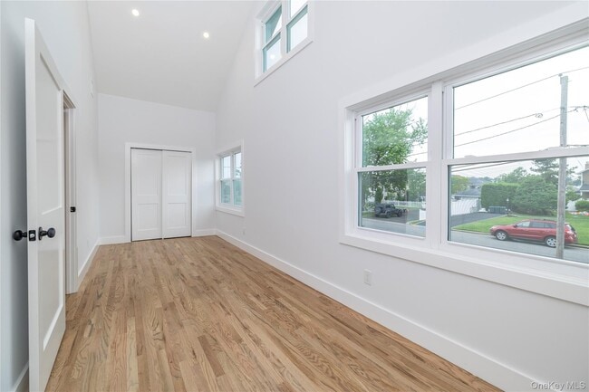 Building Photo - 62 Central Ave