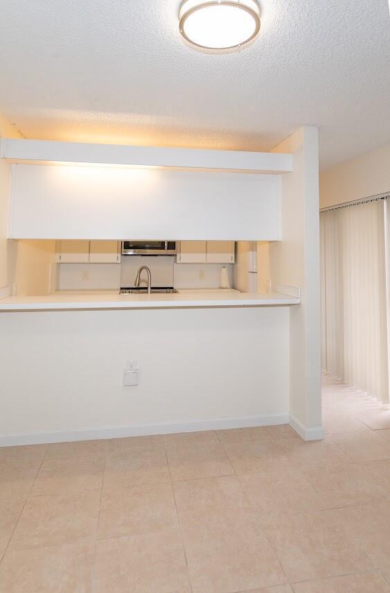 Building Photo - 2815 28th Ln