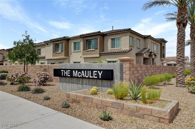 Building Photo - 237 Callen Falls Ave