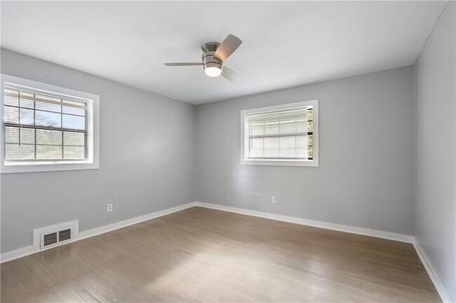 Building Photo - 3207 Bobbie Ln