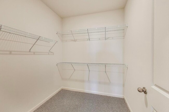 Building Photo - 6443 Juniper Dr
